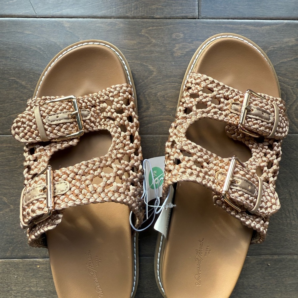 Universal Thread Bronze Metallic Buckle Sandals N… - image 1